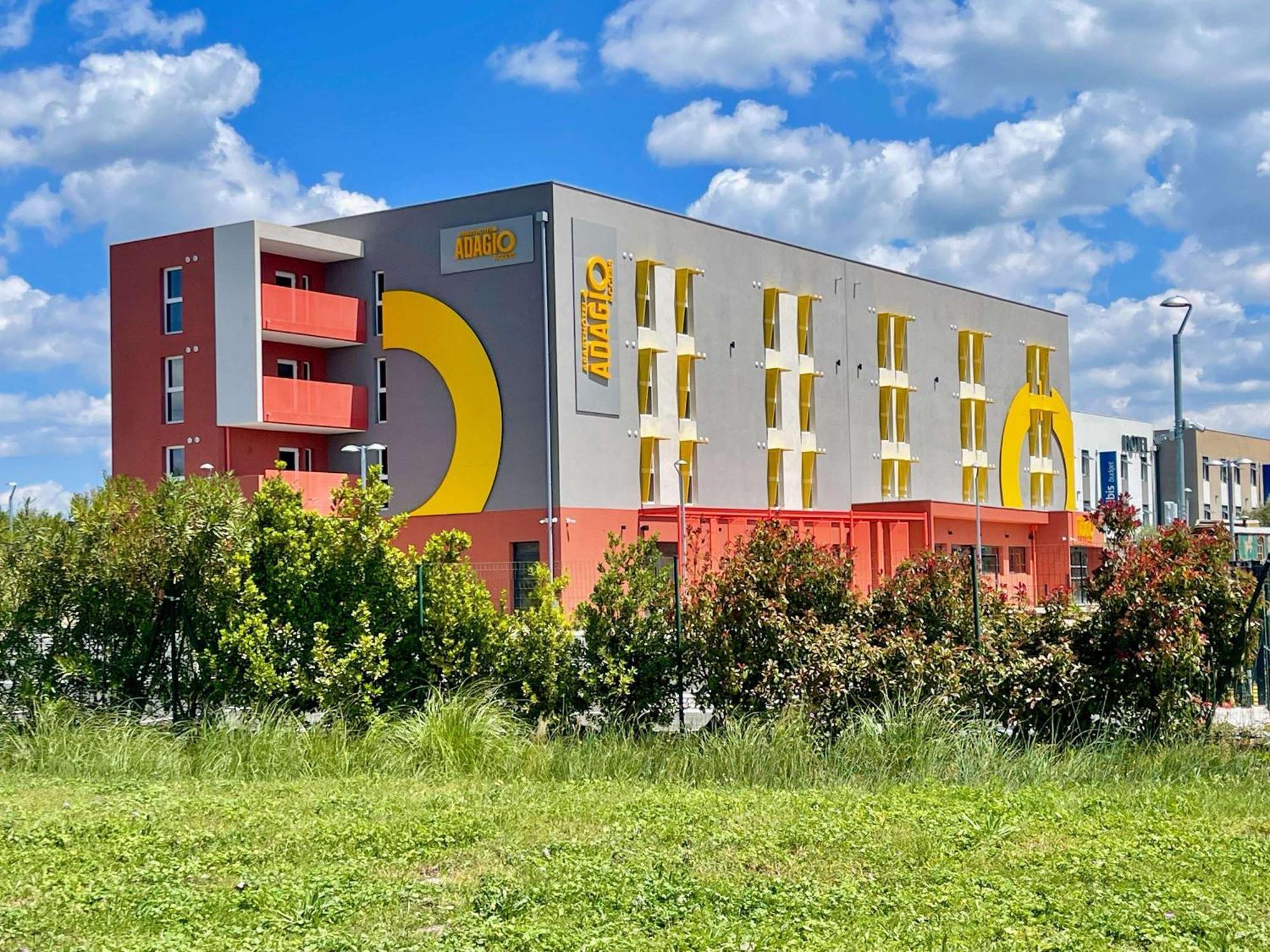 Aparthotel Adagio Access Porte De Camargue Saint-Martin-de-Crau Exteriér fotografie