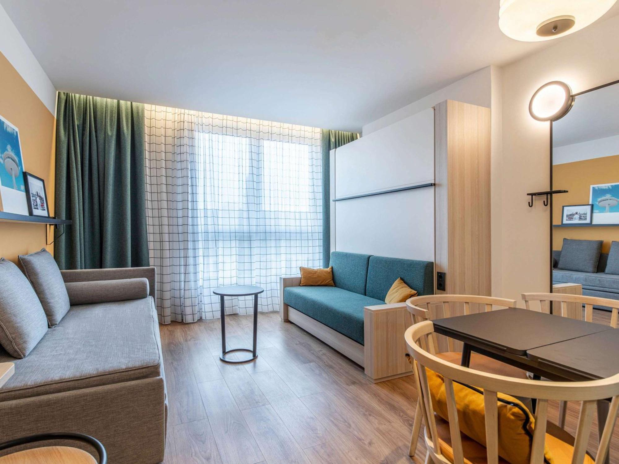 Aparthotel Adagio Access Porte De Camargue Saint-Martin-de-Crau Exteriér fotografie